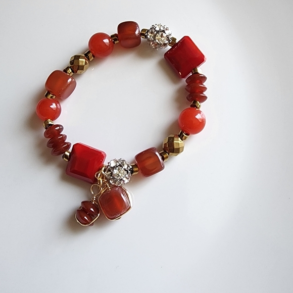 Coral and Gold Beaded Bracelet - Picture 3 of 5